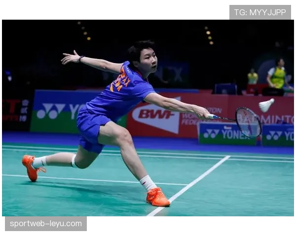 李雪芮问鼎全英公开赛 重登巅峰斩获桂冠