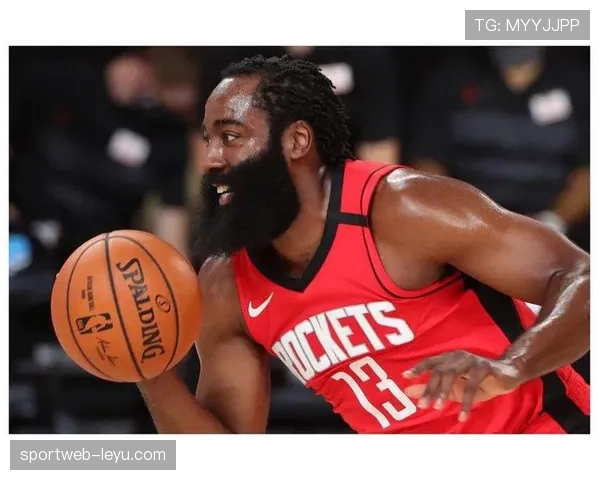 阿什拉夫力压群雄荣膺赛季抢断王,亮眼表现引广泛关注 阿什拉夫力压群雄荣膺赛季抢断王,亮眼表现引广泛关注