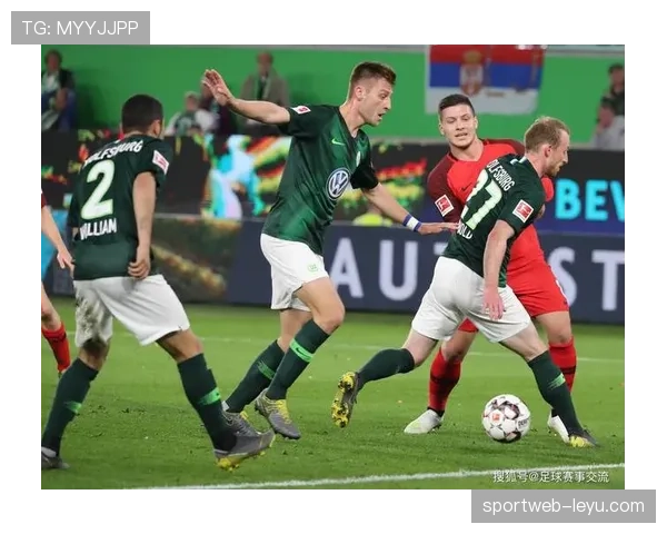 德甲黄黑军团近期表现稳健,团队精神与战斗力彰显争冠决心