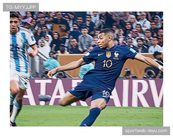 姆巴佩进球效率飙升,新赛季表现备受关注与讨论 姆巴佩进球效率飙升,新赛季表现备受关注与讨论